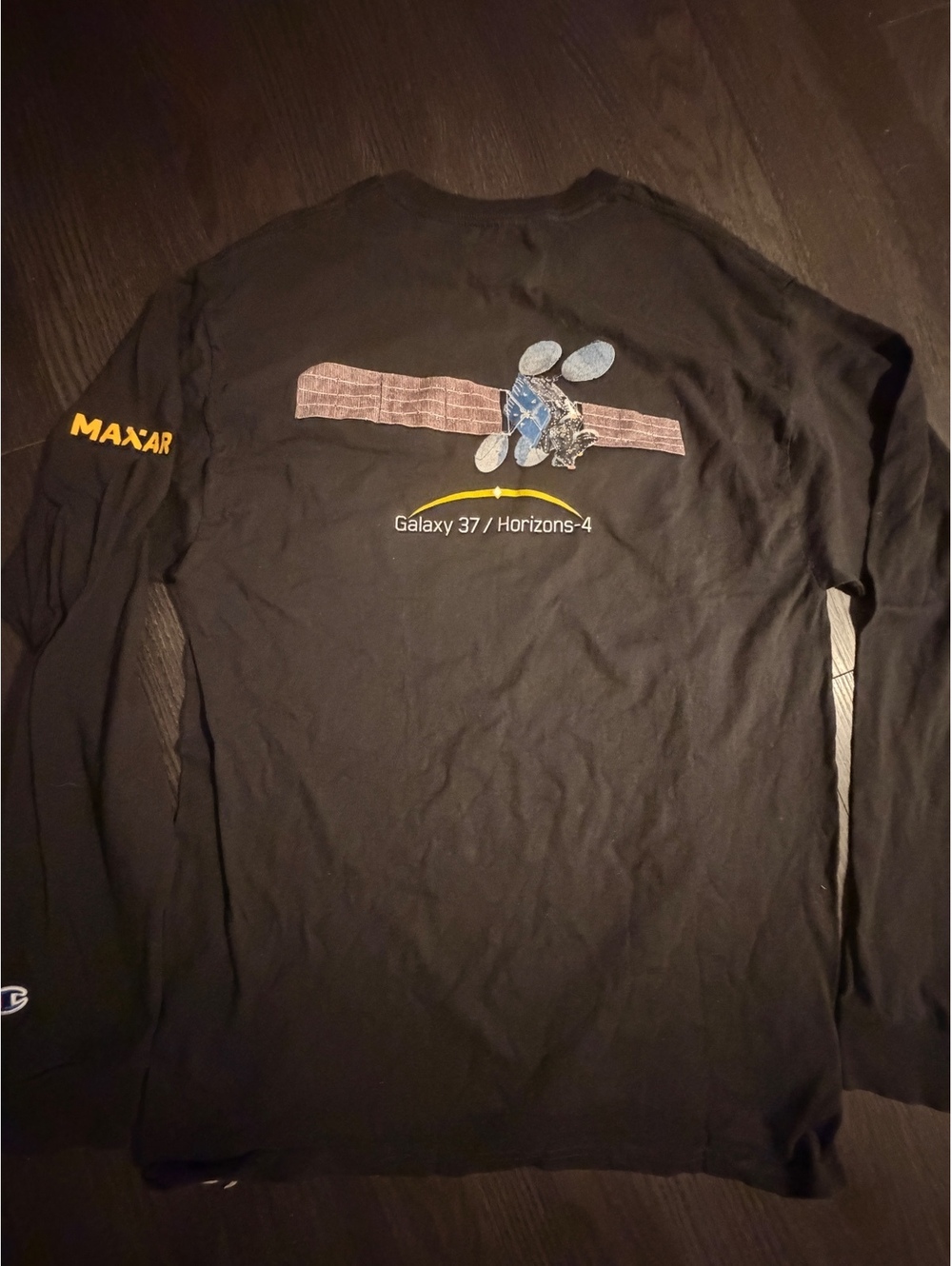 Rare 2023 Maxar Space Satellite Employee Launch Team LS Tee L